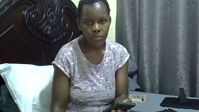 Snapshot of Divah_jojo chatting on 06/26/26, 12:44 Divah jojo online show from 06/26/26, 12:44