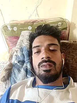 saggy1218 online show from 12/23/25, 10:14