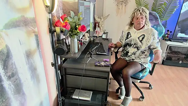 Anjela30 online show from 03/25/26, 03:33