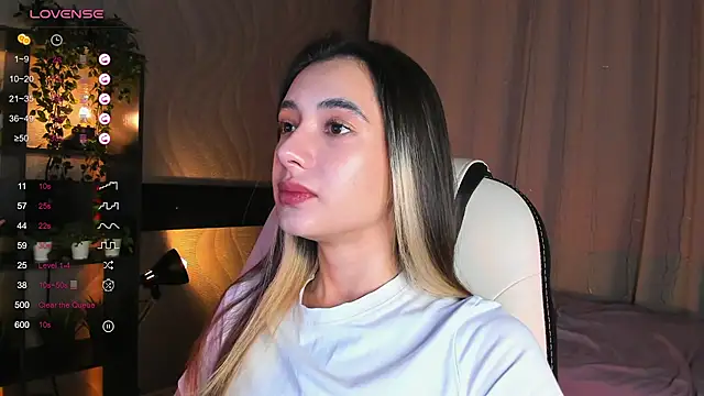 DarlaLike online show from 12/14/25, 03:46