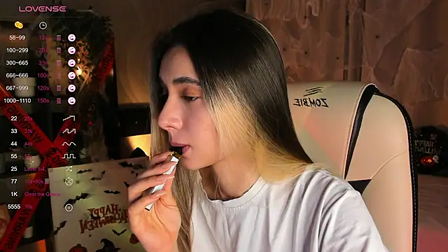 DarlaLike online show from 11/02/25, 03:44