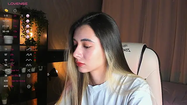 DarlaLike online show from 12/03/25, 03:29