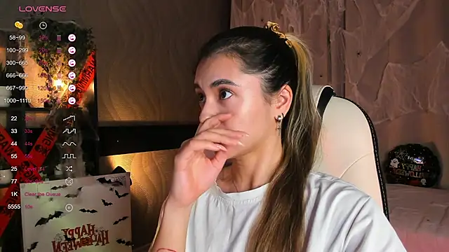 DarlaLike online show from 11/01/25, 03:57