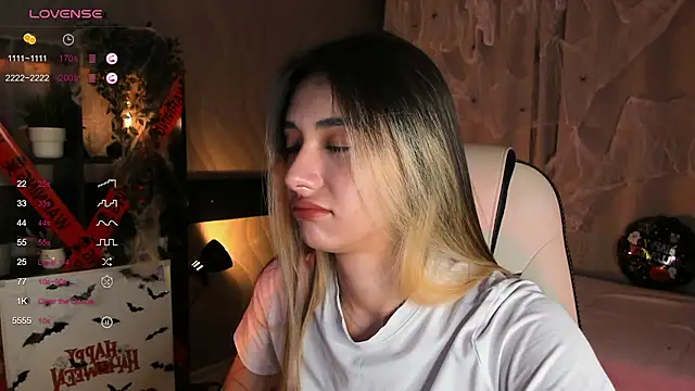 DarlaLike online show from 10/30/25, 03:38