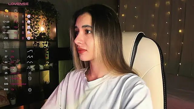 DarlaLike online show from 11/16/25, 03:44