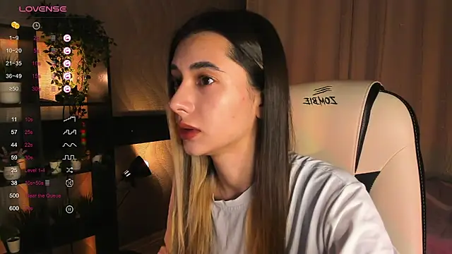 DarlaLike online show from 11/09/25, 03:32