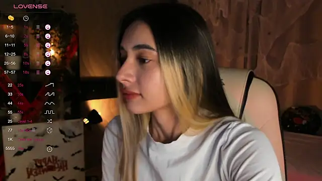 DarlaLike online show from 10/22/25, 03:50