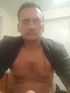 Snapshot of Viause_Kentauelle chatting on 04/17/26, 06:33 Viause Kentauelle online show from 04/17/26, 06:33