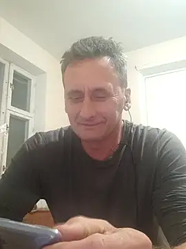 Viause Kentauelle online show from 10/02/25, 06:44