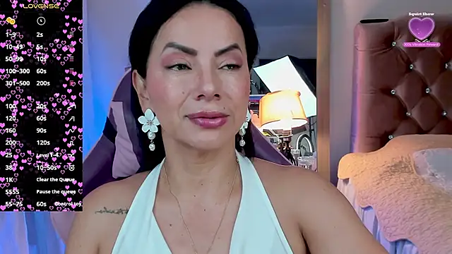 veronika naughty online show from 10/11/25, 02:40