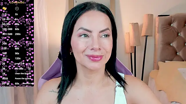 veronika naughty online show from 10/09/25, 02:06
