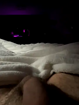 saschboy13 online show from 10/17/25, 08:28