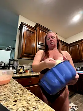 Lollipoplover52 online show from 12/17/25, 05:07