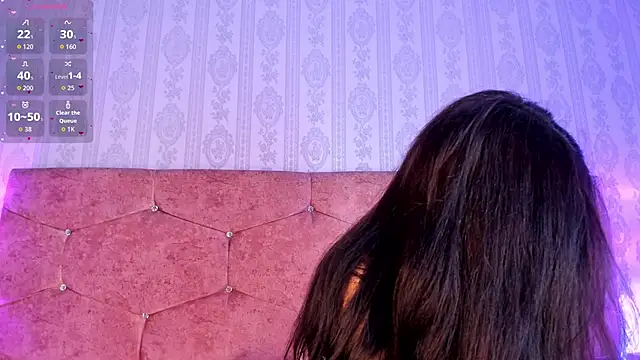 lunar leen online show from 11/08/25, 05:05