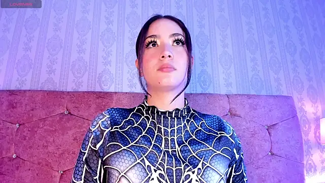 lunar leen online show from 10/28/25, 08:19