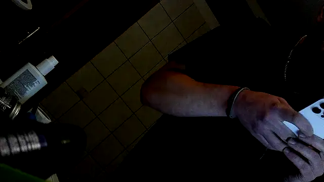 donhulio482 online show from 10/04/25, 03:30