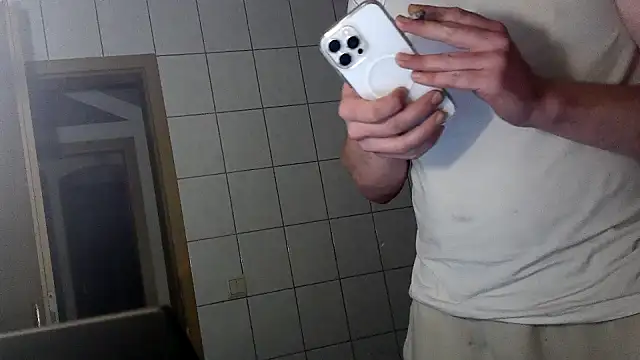 donhulio482 online show from 09/18/25, 01:08