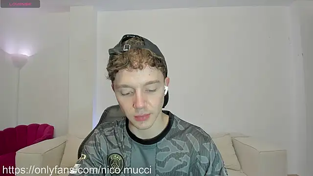 niico 18 online show from 12/31/24, 10:26