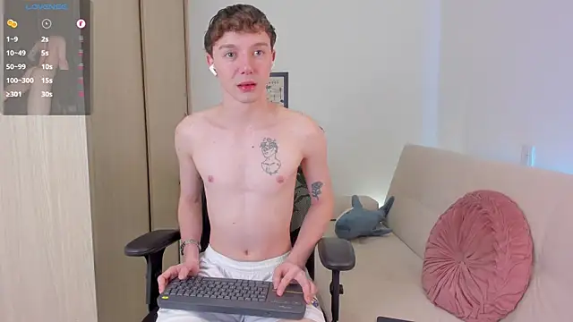 niico 18 online show from 10/09/25, 10:38