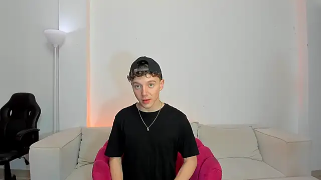 niico 18 online show from 02/28/25, 09:15