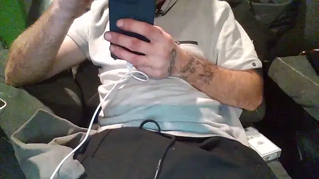 jaxx12369 online show from 11/03/25, 04:21