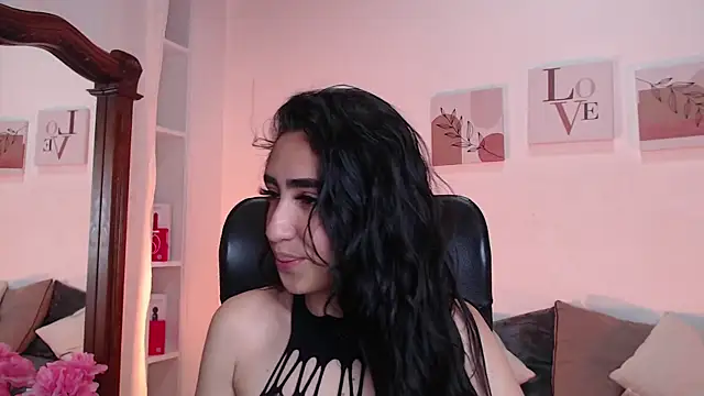 Snapshot of madisex_s chatting on 09/18/25, 01:47 madisex s online show from 09/18/25, 01:47