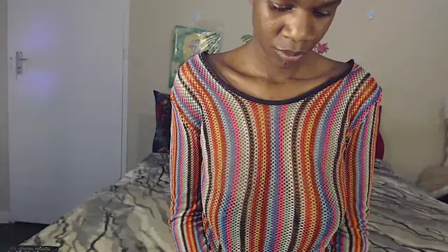 Blacktittiex02 online show from 11/18/25, 04:43