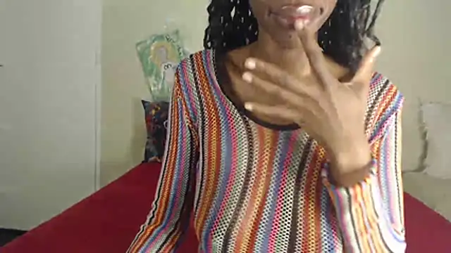 Snapshot of Blacktittiex02 chatting on 05/10/26, 12:14 Blacktittiex02 online show from 05/10/26, 12:14