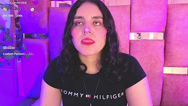 Snapshot of _Ambar-devon_ chatting on 11/08/25, 06:55 Ambar-devon online show from 11/08/25, 06:55