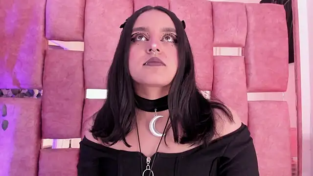 Snapshot of _Ambar-devon_ chatting on 10/01/25, 04:44 Ambar-devon online show from 10/01/25, 04:44