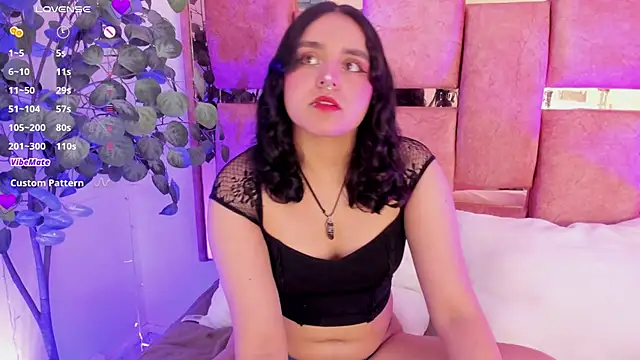 Snapshot of _Ambar-devon_ chatting on 10/29/25, 07:13 Ambar-devon online show from 10/29/25, 07:13