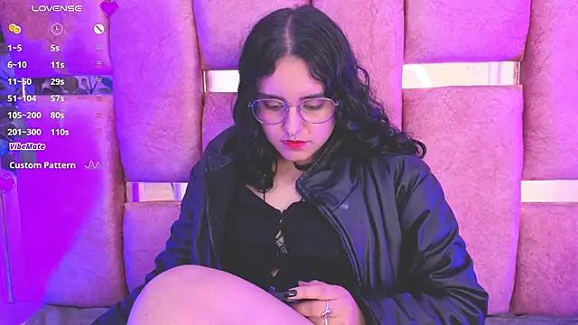 Snapshot of _Ambar-devon_ chatting on 11/04/25, 11:30 Ambar-devon online show from 11/04/25, 11:30