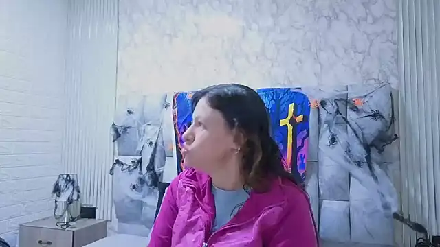 charlotte  G online show from 10/24/25, 11:09