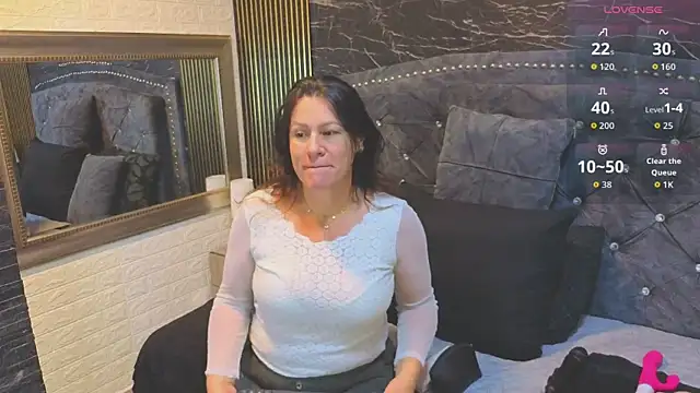 charlotte  G online show from 04/12/26, 11:46