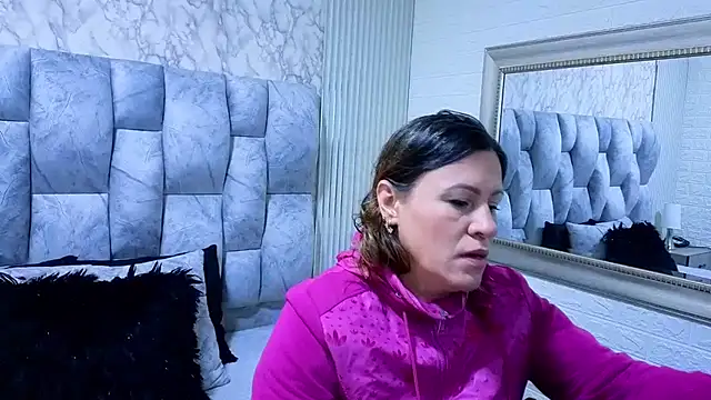 charlotte  G online show from 11/04/25, 11:36