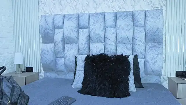 charlotte  G online show from 10/04/25, 11:12