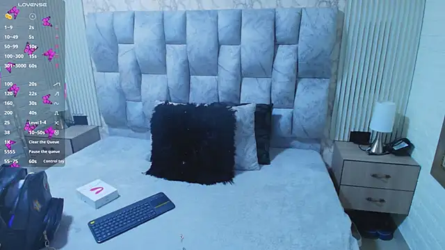 charlotte  G online show from 10/02/25, 11:02