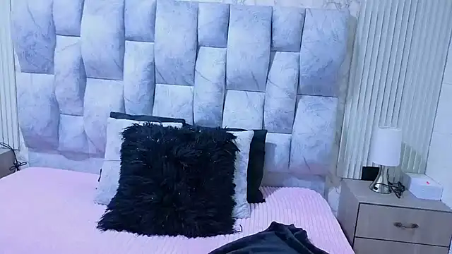 charlotte  G online show from 11/06/25, 11:25