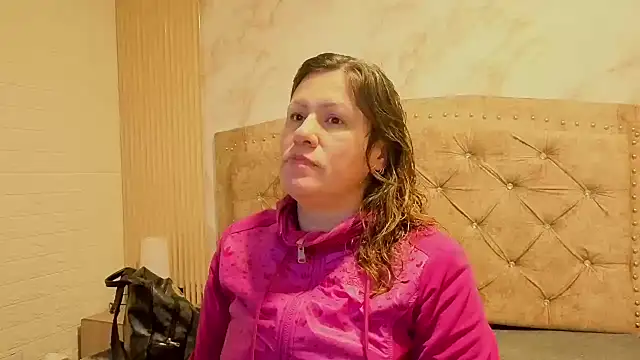 charlotte  G online show from 11/07/25, 11:15