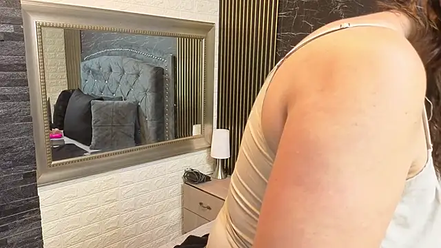 charlotte  G online show from 03/12/26, 10:52