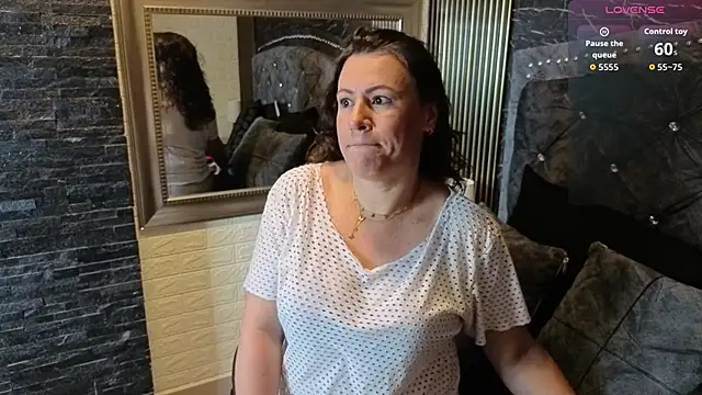 charlotte  G online show from 05/24/26, 12:38