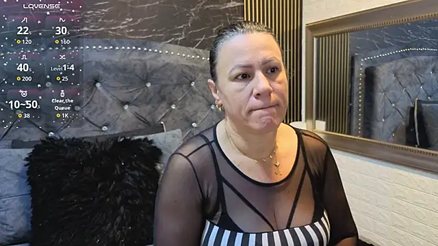 charlotte  G online show from 11/22/25, 11:20