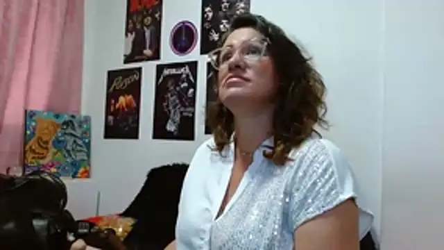 charlotte  G online show from 12/22/25, 06:52