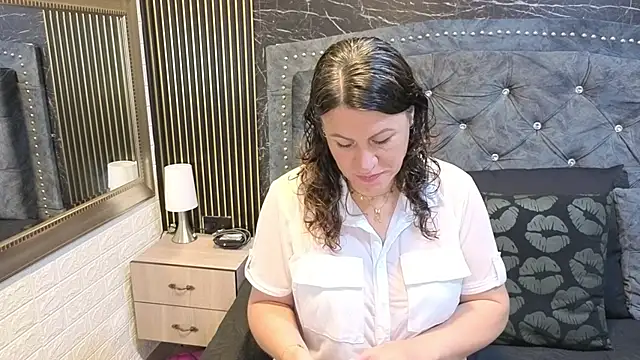 charlotte  G online show from 05/10/26, 11:36