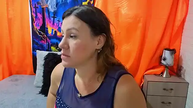 charlotte  G online show from 10/07/25, 11:11