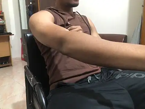 Zeuhorny online show from 12/20/25, 12:30