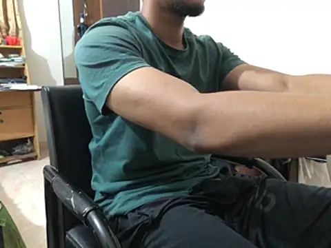 Zeuhorny online show from 11/17/25, 10:03