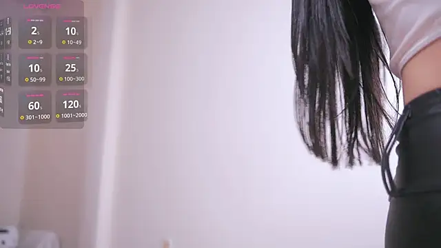 Miuzxc online show from 02/09/25, 08:10