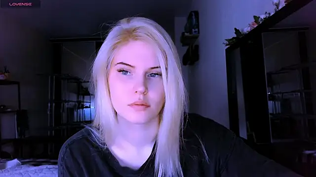 VoluptuousDreams online show from 03/15/25, 01:40