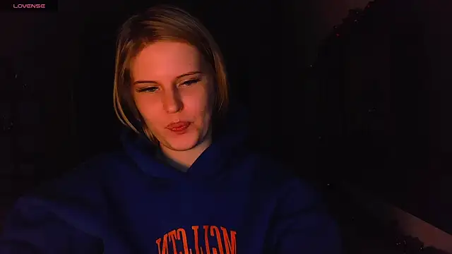 VoluptuousDreams online show from 02/07/25, 06:34